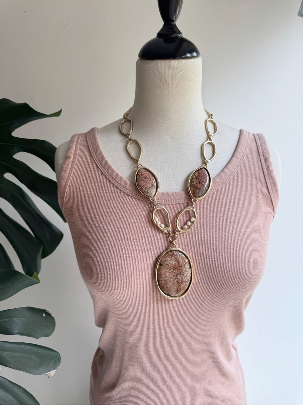 Chico's Hammered Gold Marbled Stone Pearl Statement Necklace